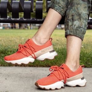 Sorel Kinetic Women Impact Lace-up Sneaker sneakers sz 9 running